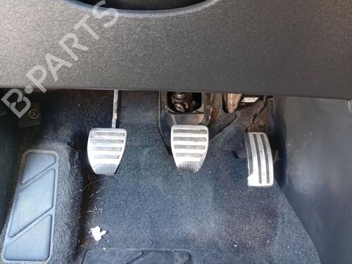 Pedal travão Pedal travão 37537782 37537782