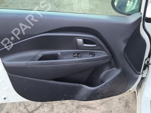 Used Front left panel Front left panel 38019868 38019868