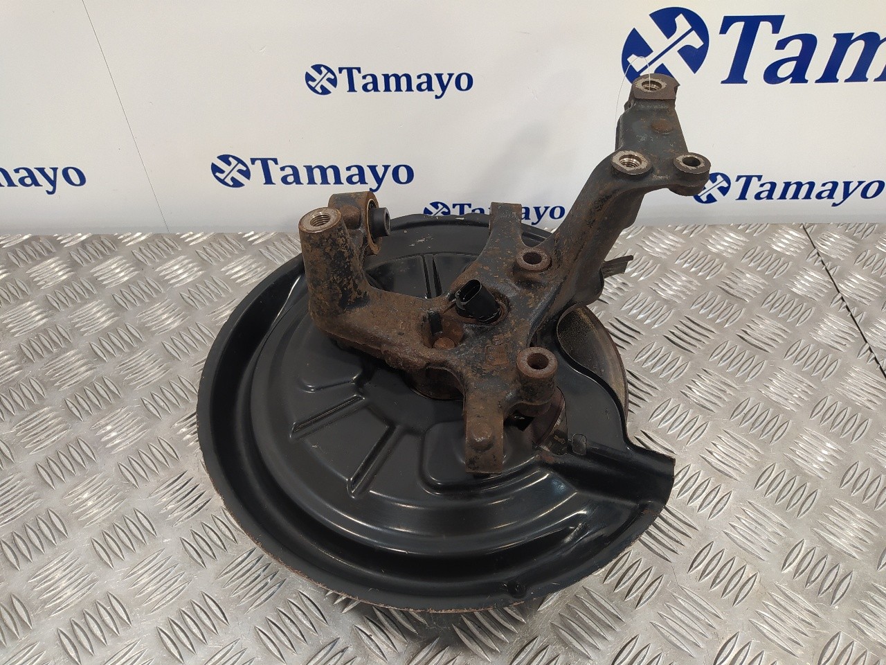 Right rear steering knuckle VW GOLF VI (5K1) 1.6 TDI 6078163 BParts