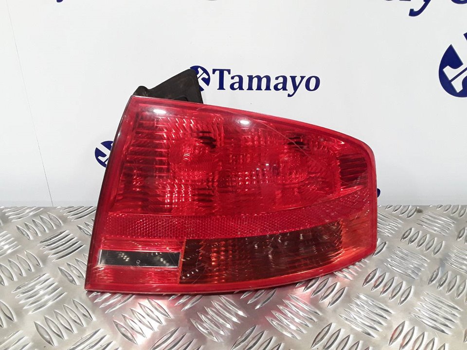 Right brake light audi a4 clearance