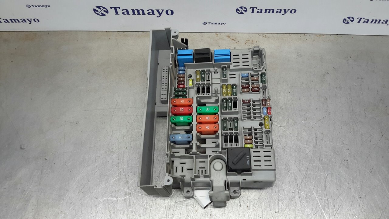 Boîte à Fusibles BMW 1 (E87) 120 d 7012060 | B-Parts