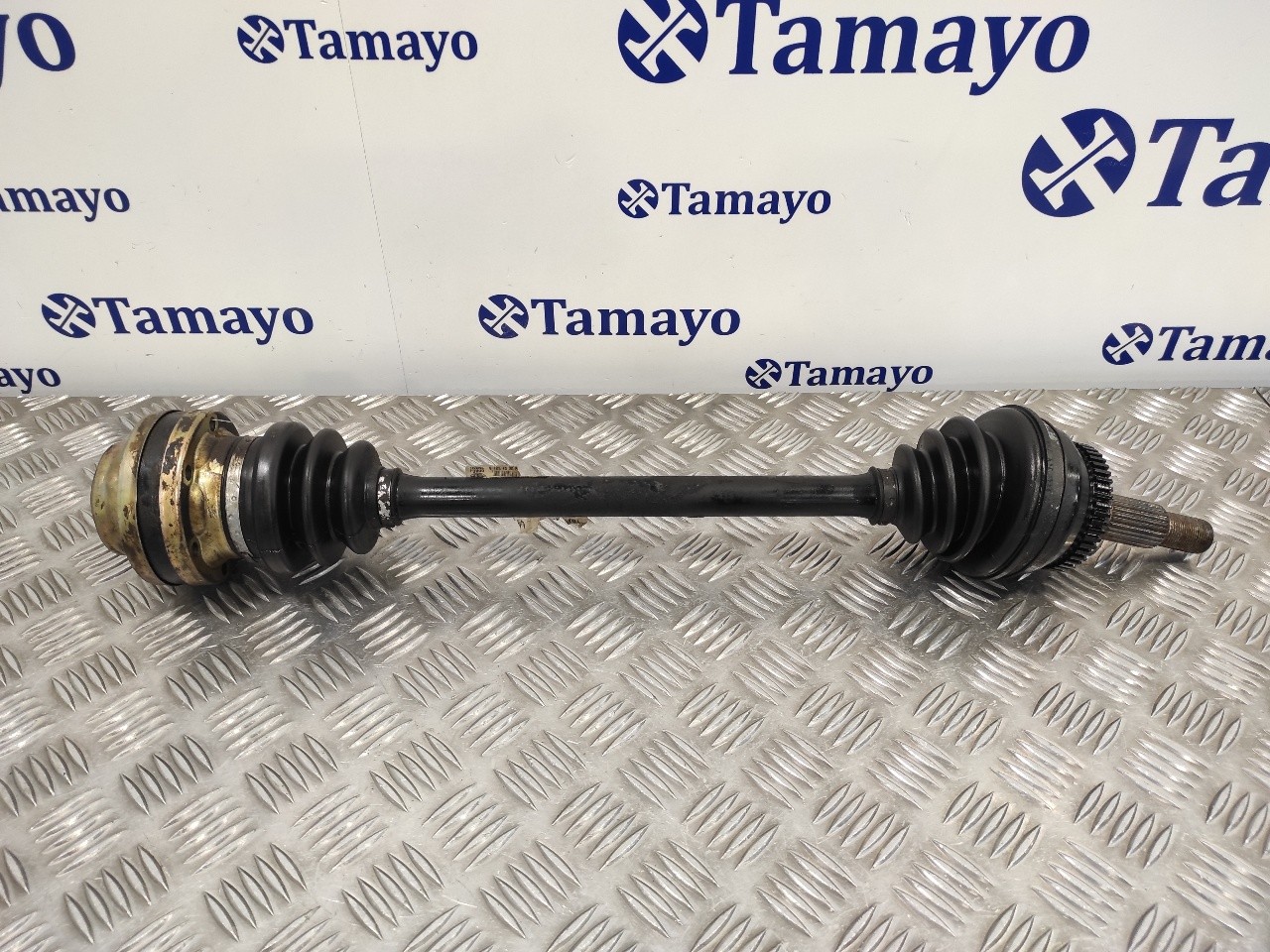 Left front driveshaft – Porsche 911 (993) 3.6 Carrera (1993-1995)