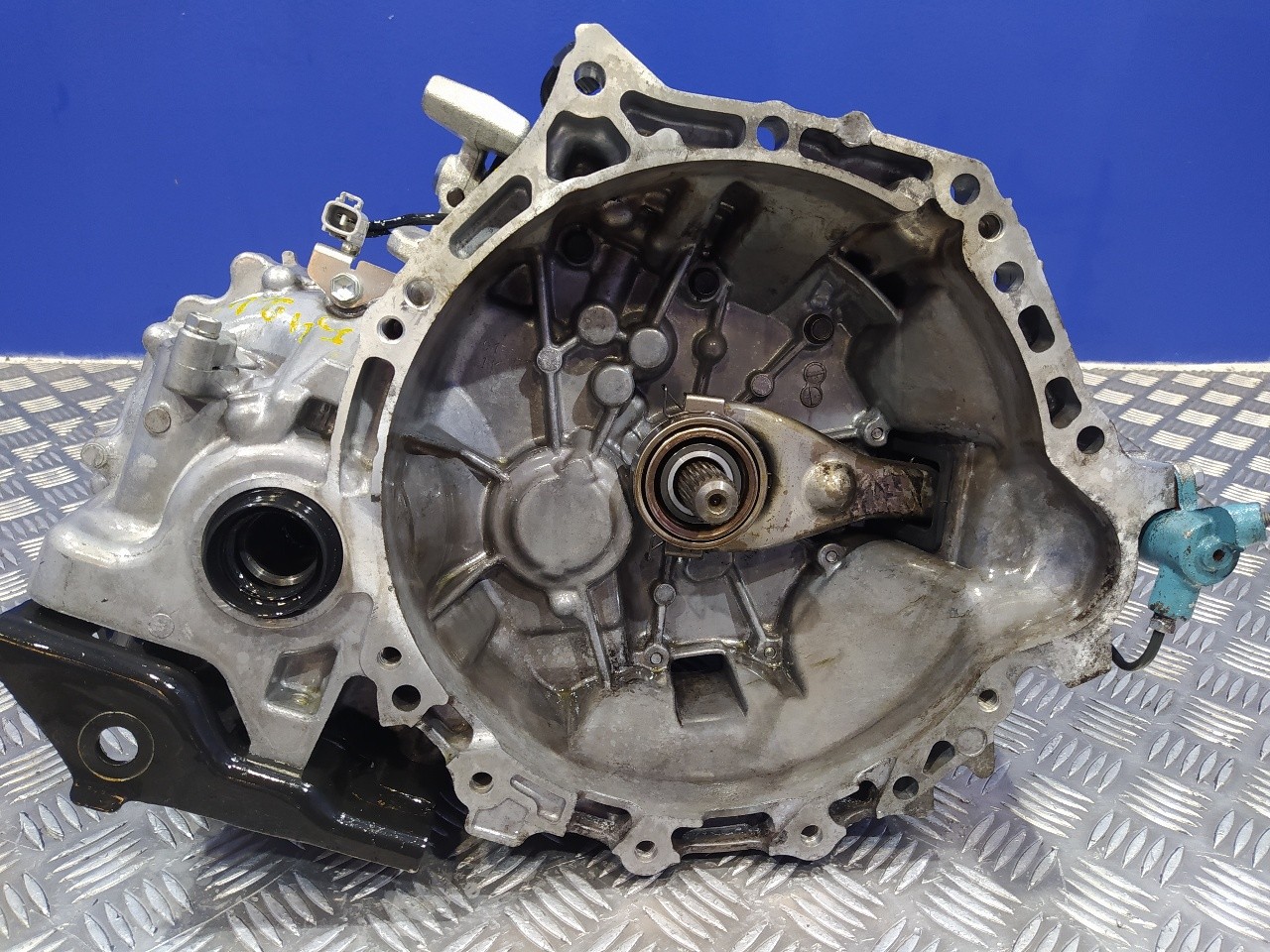 Manual gearbox TOYOTA YARIS (_P9_) 11028768 | B-Parts