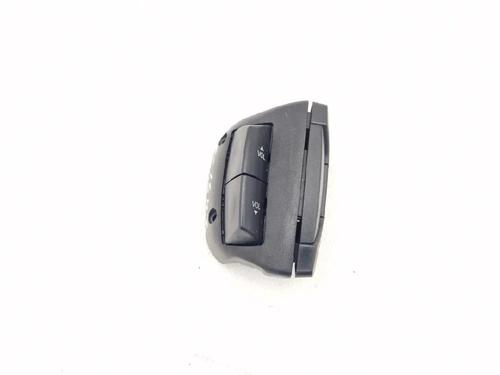 switch-chevrolet-epica-kl1_-2004-2005-2006-2007-2008-2009-2010-2011-31991475 main image