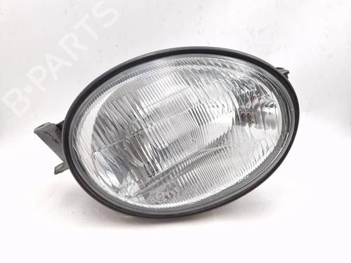 Used Right headlight Right headlight TOYOTA COROLLA Compact (_E11_) 2.0 D (CE110_, CE110R) (72 hp) 30349176 30349176