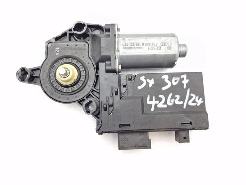 left-front-window-motor-peugeot-307-3ac-2000-2001-2002-2003-2004-2005-2006-2007-2008-2009-2010-2011-2012-30345563 main image
