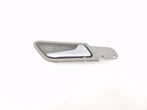 Used Front right interior door handle Front right interior door handle MERCEDES-BENZ A-CLASS (W169) A 170 (169.032, 169.332) (116 hp) 30348613 30348613