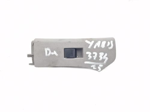 Used Left front window switch Left front window switch TOYOTA YARIS (_P9_) 1.4 D-4D (NLP90_, NLP90R) (90 hp) 33538698 33538698