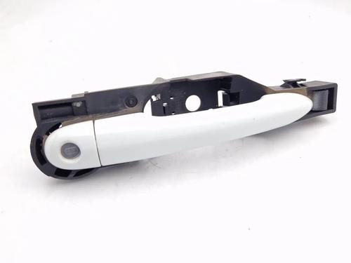 Used Front left exterior door handle RENAULT CLIO III (BR0/1, CR0/1) 2.0 16V (BR0C, BR0K, CR0C, CR0K) (139 hp) 30345388