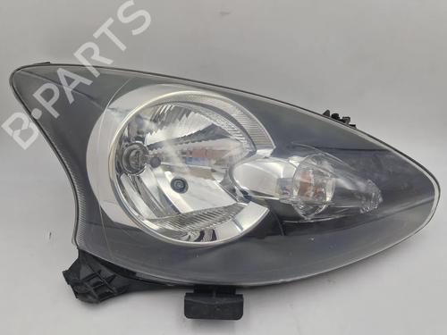 Used Right headlight TOYOTA AYGO (_B1_) 1.0 (KGB10_, KGB10R) (68 hp) 30343040