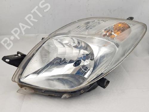 Used Left headlight TOYOTA YARIS (_P9_) 1.4 D-4D (NLP90_, NLP90R) (90 hp) 31082323