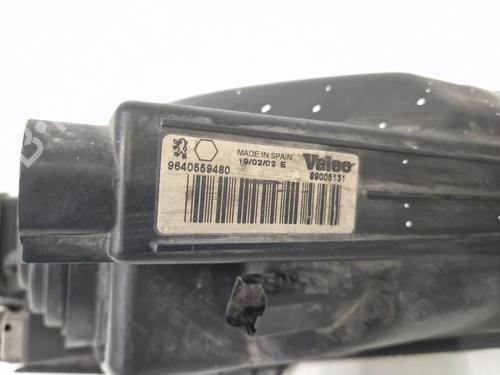 Right headlight PEUGEOT 206 Hatchback (2A/C) 1.4 i | BP30350602C29 