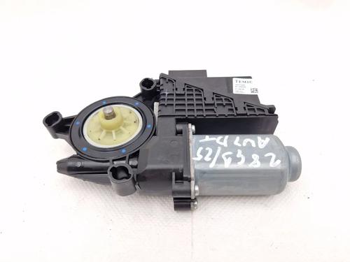 Right front window motor VW POLO IV (9N_, 9A_) 1.4 16V | BP30351124E20