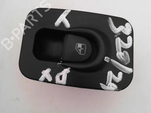 Used Right front window switch Right front window switch LANCIA YPSILON (843_) 1.2 (843.AXA1A) (60 hp) 30340757 30340757