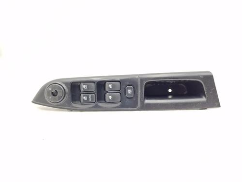 Used Left front window switch HYUNDAI GETZ (TB) 1.5 CRDi (88 hp) 30351058