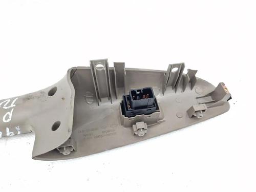 Left rear window switch HYUNDAI TUCSON (JM) 2.0 CRDi | BP31991486I29