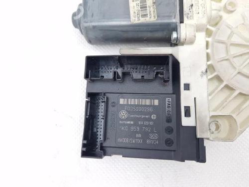 Right front window motor VW PASSAT B6 (3C2) 2.0 TDI | BP40528667E20 - Image 9