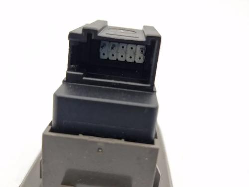Left rear window switch AUDI A2 (8Z0) 1.2 TDI | BP30344046I29 - Image 3