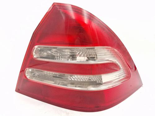 Used Right taillight MERCEDES-BENZ C-CLASS (W203) C 320 CDI (203.020) (224 hp) 30341544