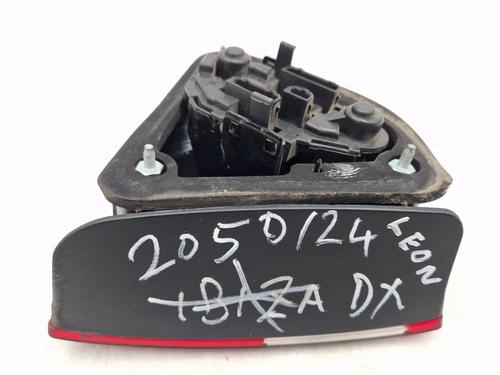 Right taillight SEAT LEON (1M1) 1.4 16V | BP30342853C35 