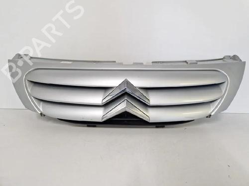 Used Grille CITROËN C3 I (FC_, FN_) 1.4 HDi (68 hp) 32336392