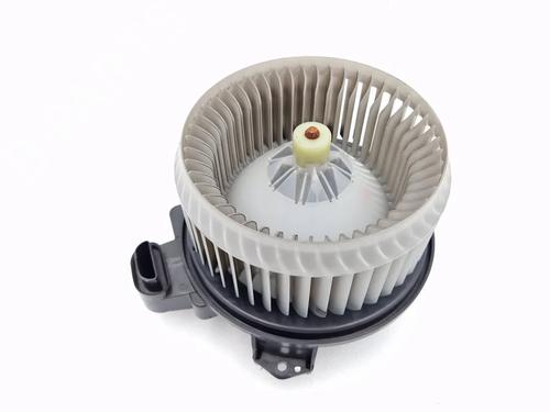 Used Heater blower motor TOYOTA AURIS (_E15_) 1.4 D-4D (NDE150_, NDE150R) (90 hp) 30346873