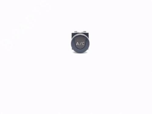 switch-peugeot-partner-mpv-5_-g_-1996-30345986 main image