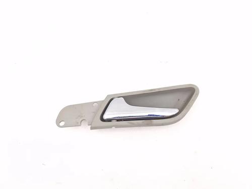 Used Front left interior door handle Front left interior door handle MERCEDES-BENZ A-CLASS (W169) A 170 (169.032, 169.332) (116 hp) 30348606 30348606