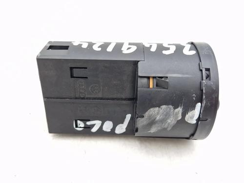 Headlight switch VW POLO IV (9N_, 9A_) 1.4 TDI | BP30342217I24 
