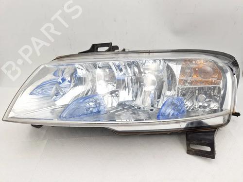 Used Left headlight FIAT STILO (192_) 1.2 16V (192_XA1B) (80 hp) 30346429