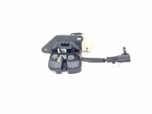 Used Tailgate lock Tailgate lock ALFA ROMEO 147 (937_) 1.9 JTD (937.AXD1A, 937.BXD1A, 937.AXV1A, 937.BXB1A,... (115 hp) 34505870 34505870