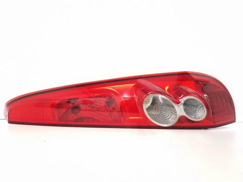 right-taillight-ford-fiesta-v-jh_-jd_-2001-2002-2003-2004-2005-2006-2007-2008-2009-2010-2011-2012-2013-2014-30345879 main image