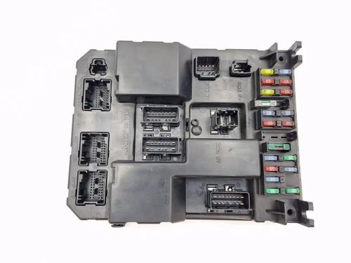 Used Fuse box PEUGEOT 307 SW (3H) 2.0 HDI 110 (107 hp) 30344412