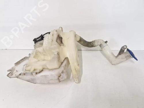 Used Windscreen washer tank Windscreen washer tank 39048090 39048090