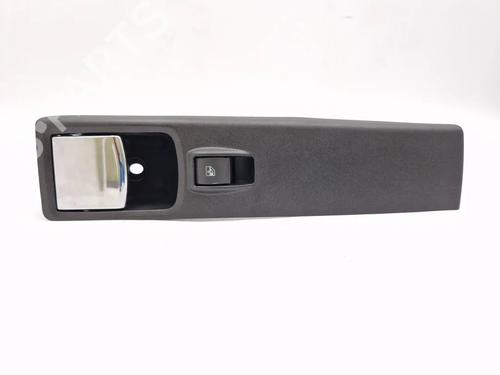 Used Left front window switch Left front window switch LANCIA MUSA (350_) 1.3 D Multijet (350.AXM11, 350.AXM1A, 350.AXI1A) (95 hp) 30343190 30343190