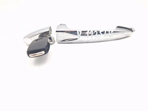 venstre-fortil-udvendigt-handtag-lancia-ypsilon-843_-2003-2004-2005-2006-2007-2008-2009-2010-2011-30347602 main image