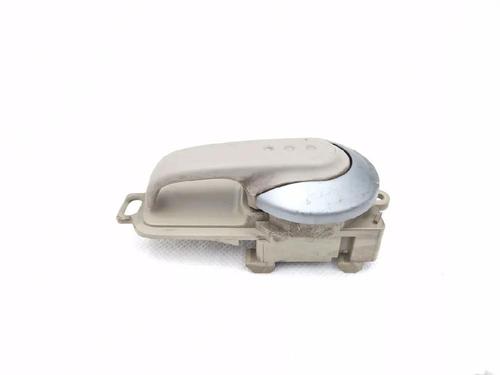 Used Front left interior door handle NISSAN MICRA III (K12) 1.5 dCi (65 hp) 30731057