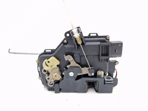 Front left lock AUDI A4 B7 (8EC) 1.6 | BP30349705C98 