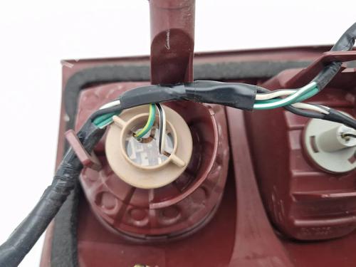 Left taillight TOYOTA RAV 4 II (_A2_) 2.0 D 4WD (CLA20_, CLA21_, CLA20R, CLA21R) | BP30342985C34 