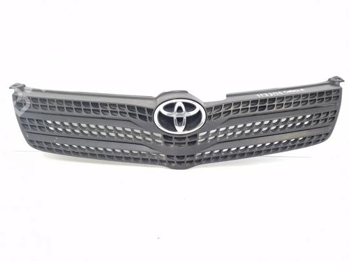 Used Grille TOYOTA COROLLA Estate (_E12_) 2.0 D-4D (CDE120_, CDE120R) (90 hp) 30347544