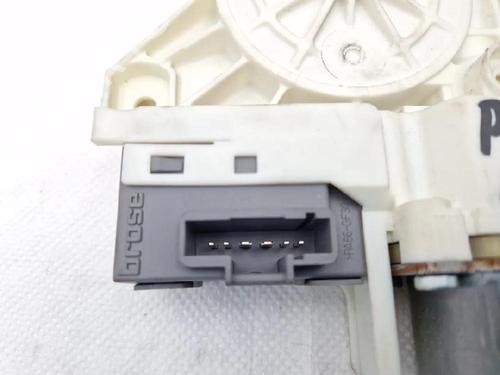 Right rear window motor PEUGEOT 407 (6D_) 2.0 HDi 135 (6DRHRH, 6DRHRE, 6DRHRG, 6DRHRJ) | BP31943516E22 