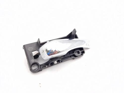 Used Front right interior door handle Front right interior door handle ALFA ROMEO 147 (937_) 1.6 16V T.SPARK (937.AXA1A, 937.AXB1A, 937.BXB1A) (120 hp) 30345220 30345220
