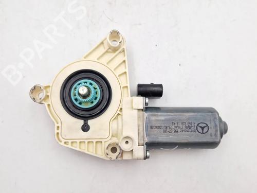 right-front-window-motor-mercedes-benz-a-class-w169-2004-2005-2006-2007-2008-2009-2010-2011-2012-30345457 main image