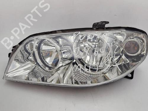 Optica esquerda Optica esquerda FIAT PUNTO (188_) 1.2 16V 80 (188.233, .235, .253, .255, .333, .353, .639,... (80 hp) 30343198 30343198