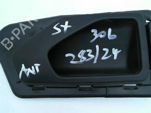 Used Front left interior door handle Front left interior door handle PEUGEOT 306 Break (7E, N3, N5) 1.4 (75 hp) 30340705 30340705