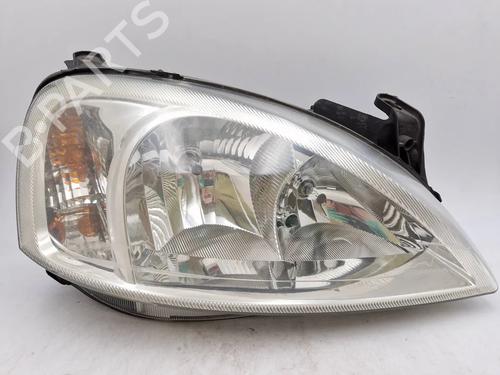 Used Right headlight OPEL CORSA C (X01) 1.0 (F08, F68) (58 hp) 30341904