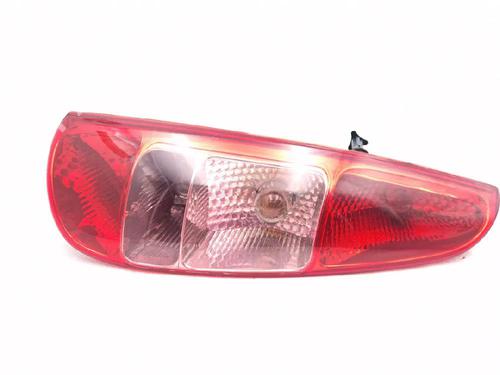 left-taillight-peugeot-807-eb_-2002-32845378 main image