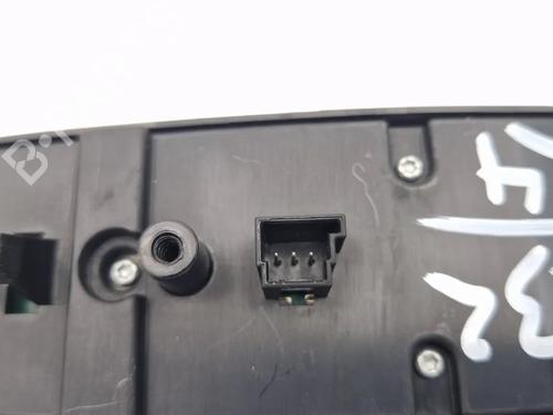 Left front window switch MERCEDES-BENZ A-CLASS (W169) A 170 (169.032, 169.332) | BP30342973I27 