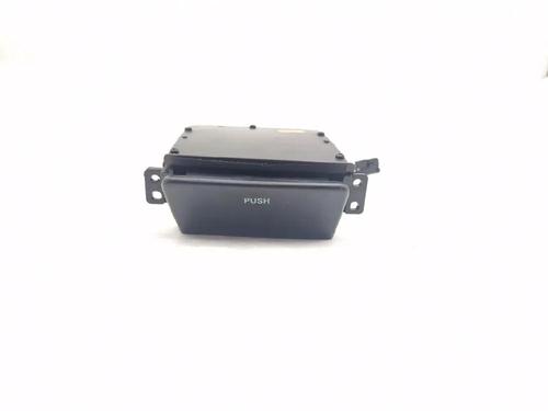 Used Ashtray Ashtray HYUNDAI TUCSON (JM) 2.0 CRDi (113 hp) 33232290 33232290