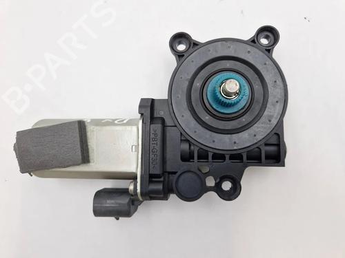 Used Right front window motor LANCIA YPSILON (843_) 1.2 (843.AXA1A) (60 hp) 30343231